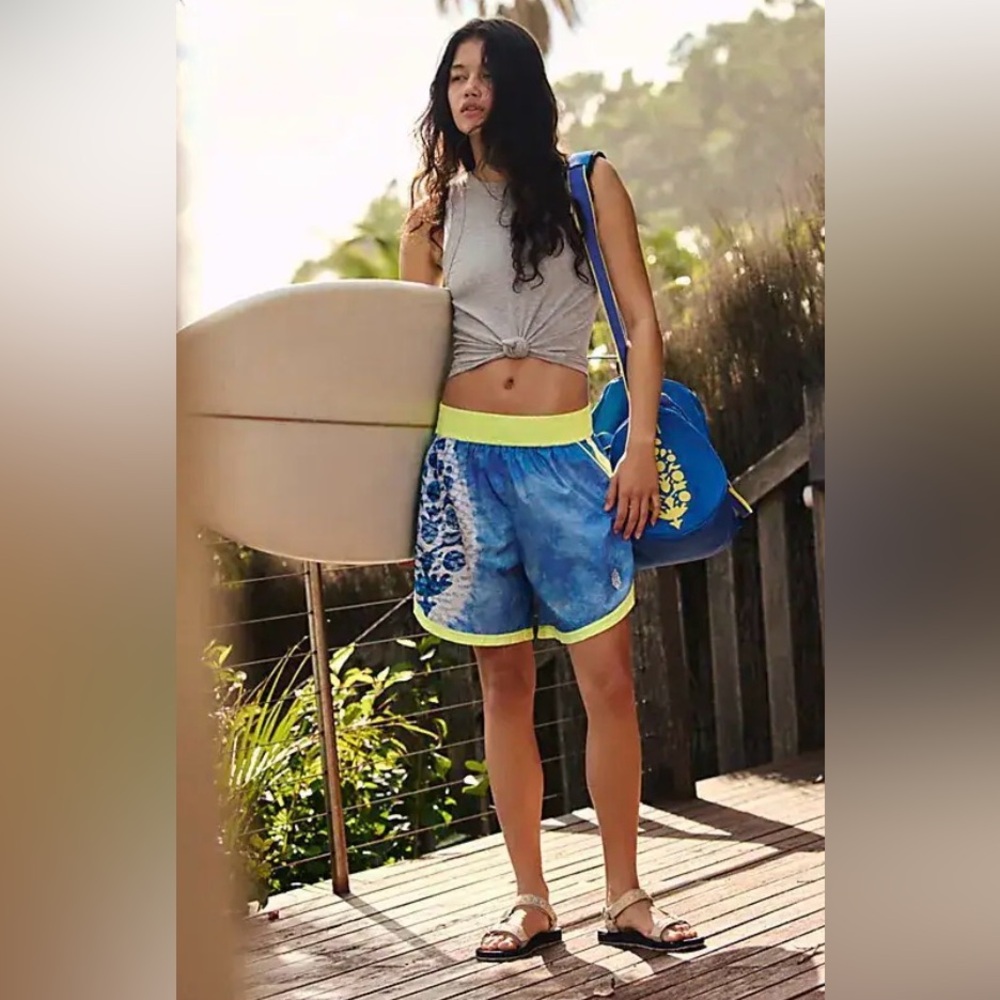 FREE PEOPLE  Long Shot Printed Shorts - Shiburi Buti - Blue Combo